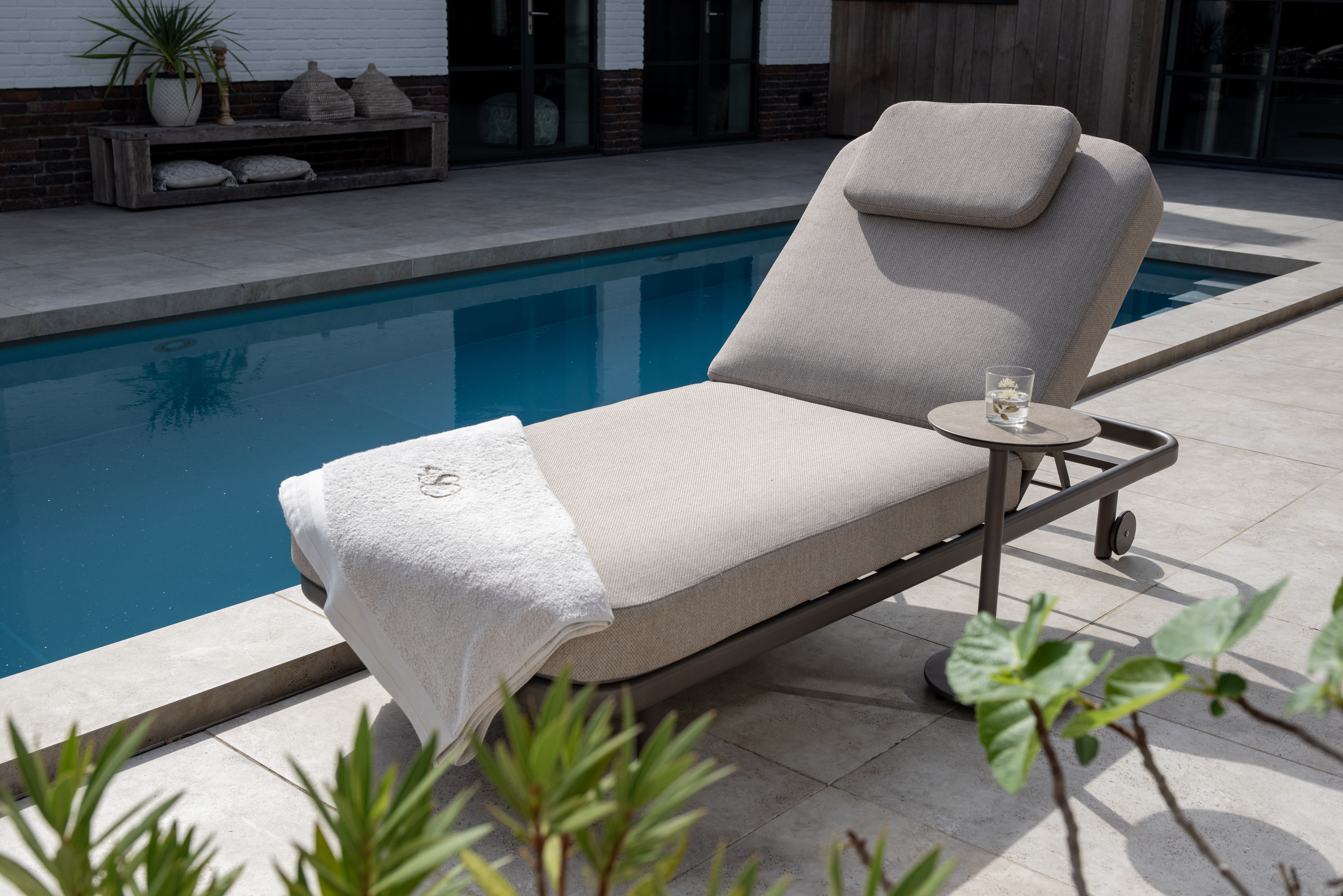  Taste Milano Sunbed W/cushion - Terre